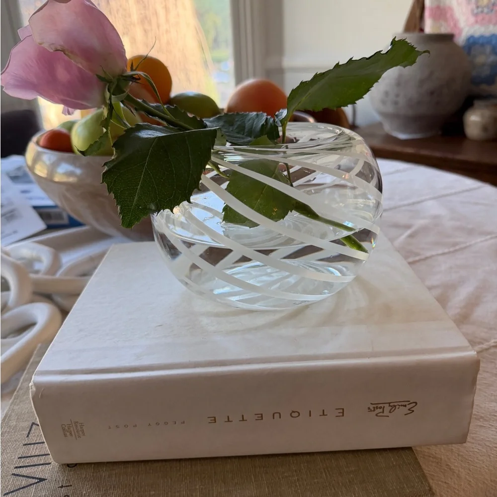 Elegant Hand blown murano style Glass Vase with White Swirl Design